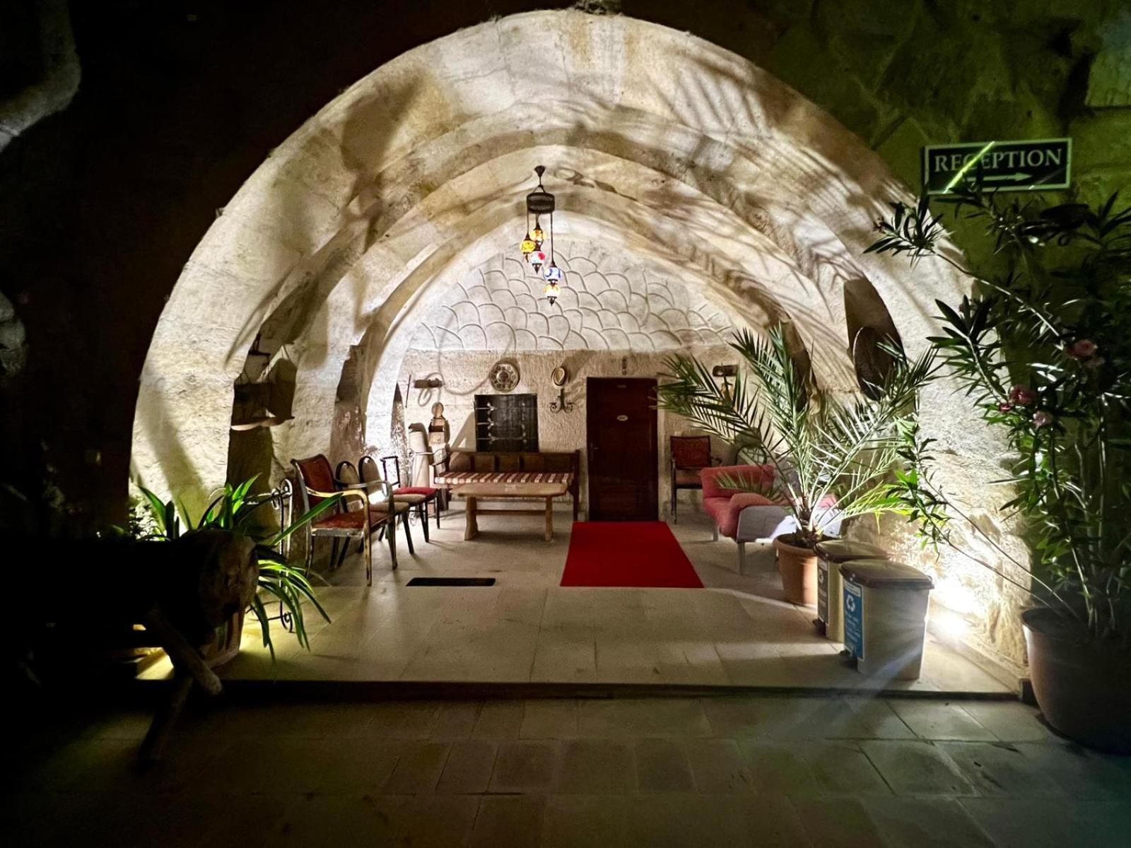 Anatolia cave hotel Pension Göreme Esterno foto